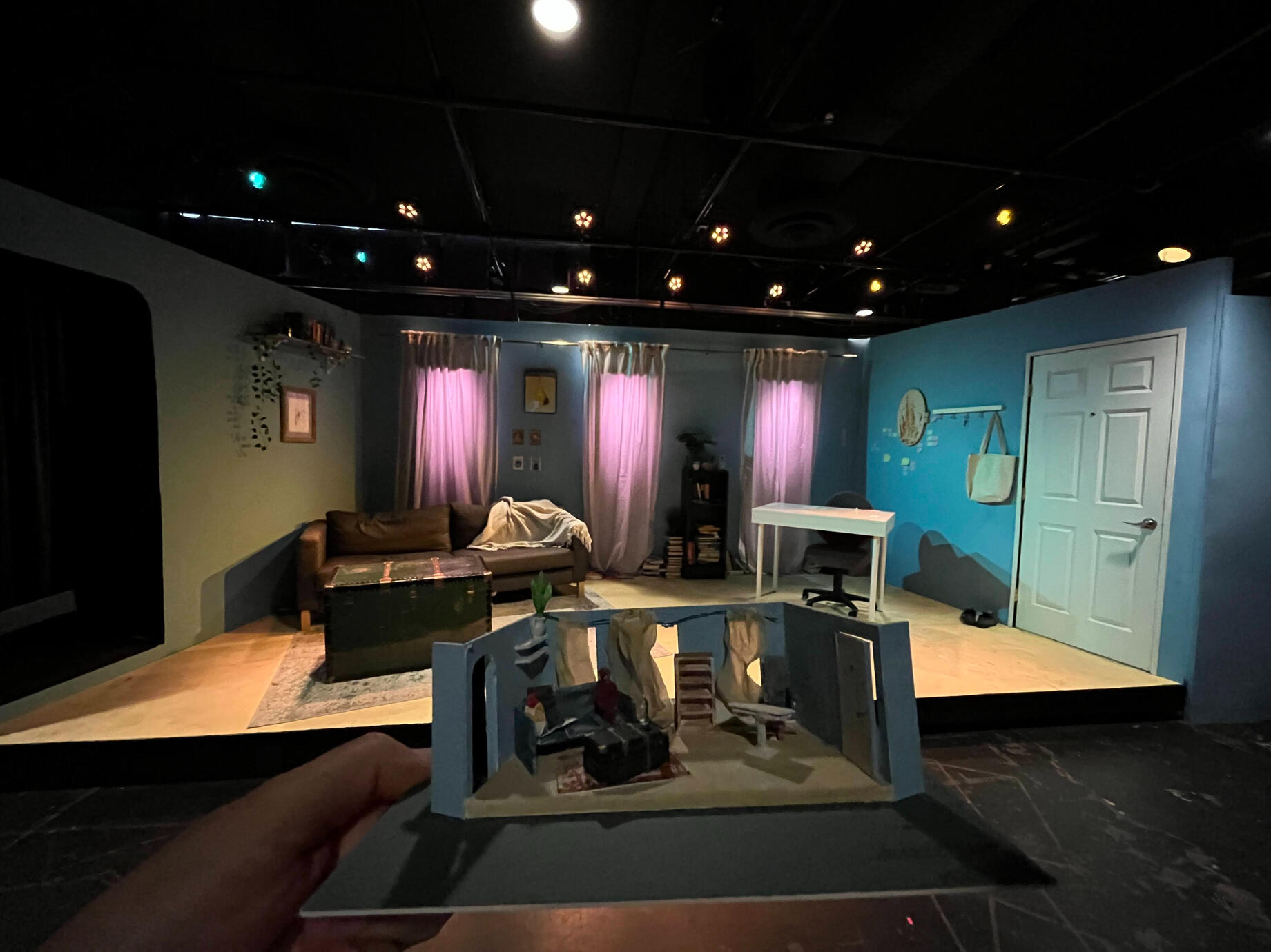 Smoke By Elena Belyea Director: Edmund Stapleton Set and Props Design: MADELINE BLONDAL Costumes and Lighting Design: Whittyn Jason Sound Design: Daniela Fernandez Photography by : BB Collective